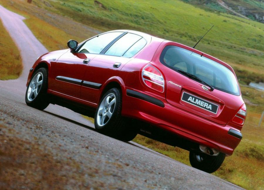  Nissan Almera 5-Door 2000 года  (UK) (фото 4 из 5)